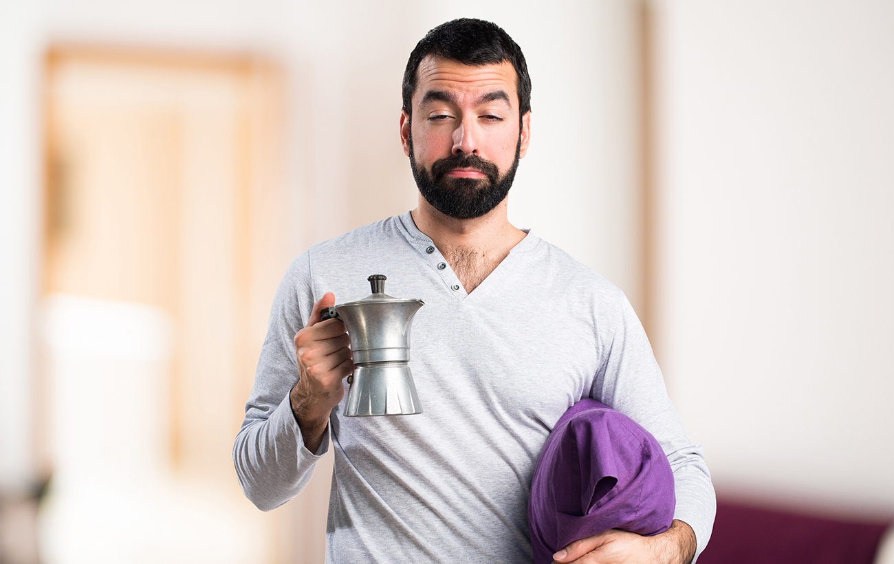 Чому від кави хочеться спати? Науковці розповіли правду про кофеїн